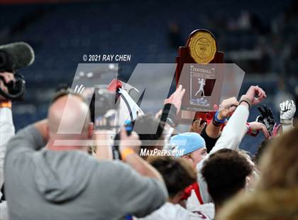 Thumbnail 1 in Valor Christian vs. Cherry Creek (CHSAA 5A Championship) photogallery.