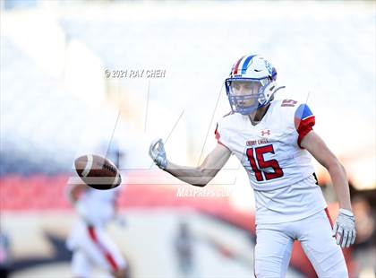 Thumbnail 2 in Valor Christian vs. Cherry Creek (CHSAA 5A Championship) photogallery.