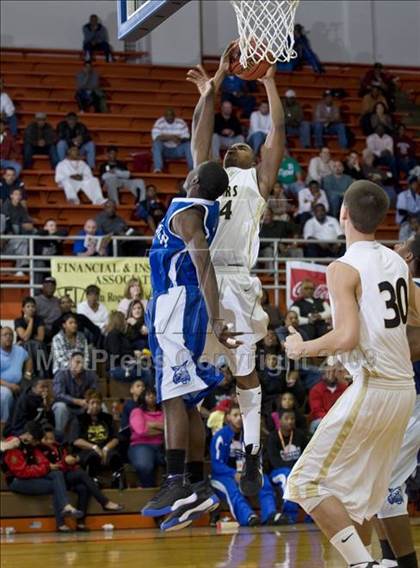 Thumbnail 2 in Dunbar @ Mansfield (Whataburger Basketball Tournament) photogallery.