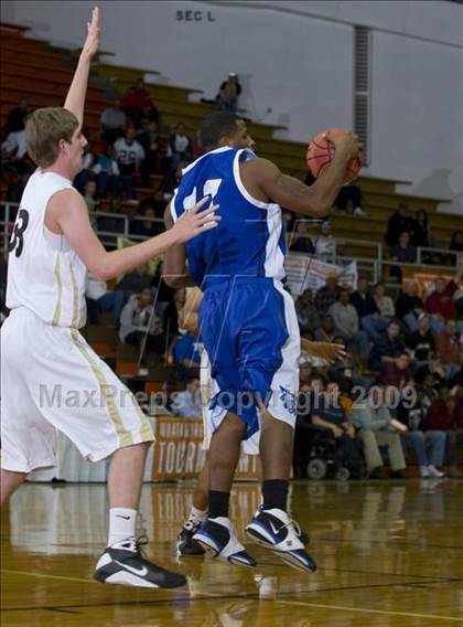 Thumbnail 2 in Dunbar @ Mansfield (Whataburger Basketball Tournament) photogallery.