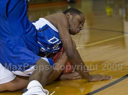 Thumbnail 1 in Dunbar @ Mansfield (Whataburger Basketball Tournament) photogallery.