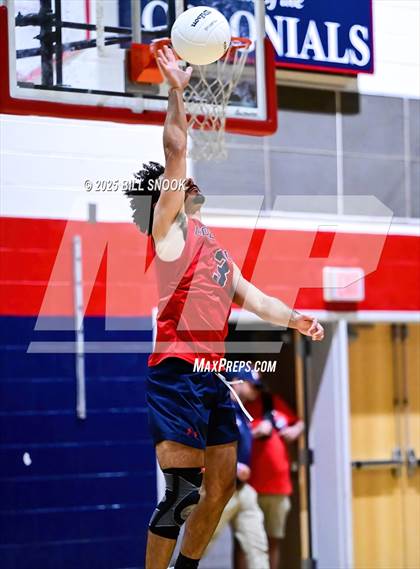 Thumbnail 3 in Thomas Dale @ Colonial Heights photogallery.