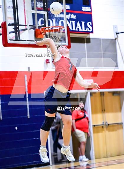 Thumbnail 3 in Thomas Dale @ Colonial Heights photogallery.