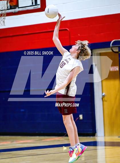 Thumbnail 1 in Thomas Dale @ Colonial Heights photogallery.