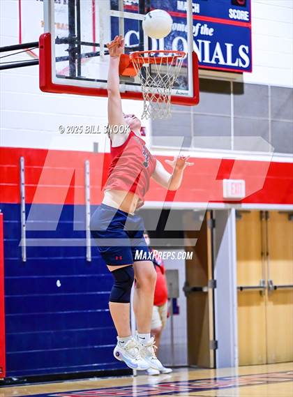 Thumbnail 2 in Thomas Dale @ Colonial Heights photogallery.