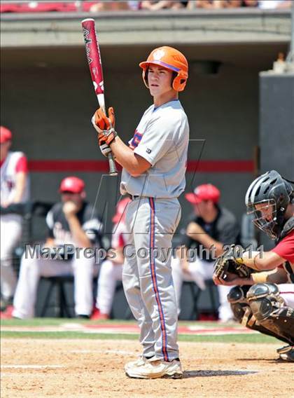Thumbnail 2 in Randleman vs. East Rutherford (NCHSAA 2A Final - Game 2) photogallery.