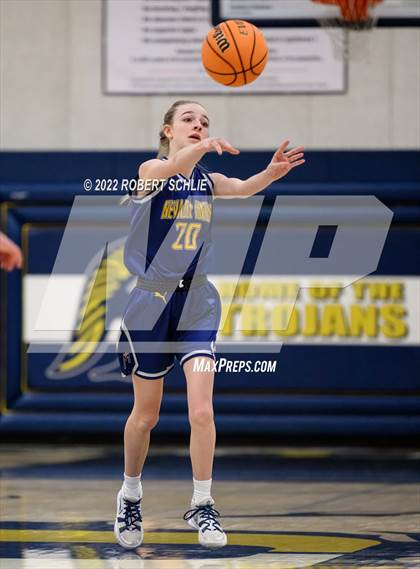 Thumbnail 2 in Nevada Union vs St. Francis (Trojan Toss Up) photogallery.