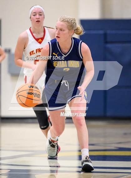 Thumbnail 3 in Nevada Union vs St. Francis (Trojan Toss Up) photogallery.