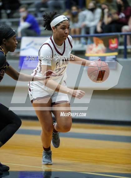 Thumbnail 3 in Plano vs. Richardson (UIL 6A Region 1 Area Playoff) photogallery.