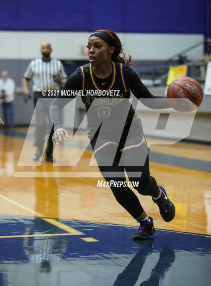 Thumbnail 1 in Plano vs. Richardson (UIL 6A Region 1 Area Playoff) photogallery.