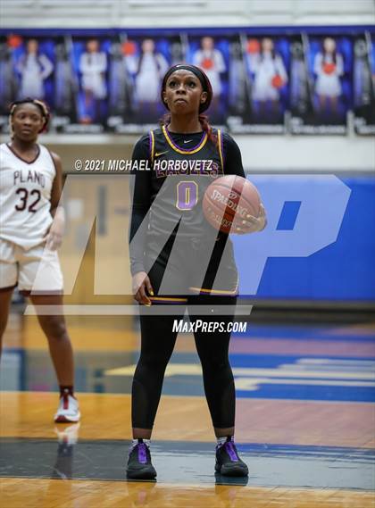 Thumbnail 1 in Plano vs. Richardson (UIL 6A Region 1 Area Playoff) photogallery.