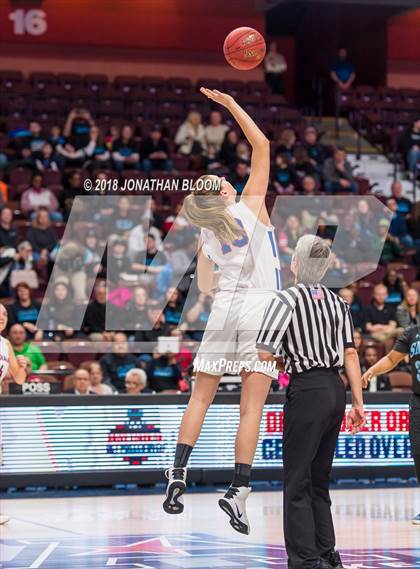 Thumbnail 2 in Coginchaug Regional vs. Sports & Medical Sciences Academy (CIAC Class S Final) photogallery.