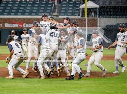 Thumbnail 2 in Houston County vs. Lassiter (GHSA 6A State Championship - Game 2) photogallery.