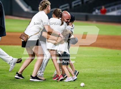 Thumbnail 2 in Houston County vs. Lassiter (GHSA 6A State Championship - Game 2) photogallery.