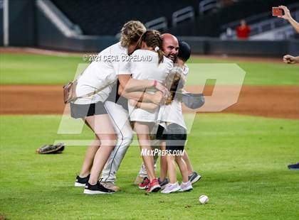 Thumbnail 2 in Houston County vs. Lassiter (GHSA 6A State Championship - Game 2) photogallery.