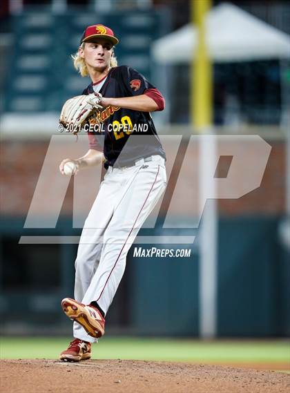 Thumbnail 2 in Houston County vs. Lassiter (GHSA 6A State Championship - Game 2) photogallery.