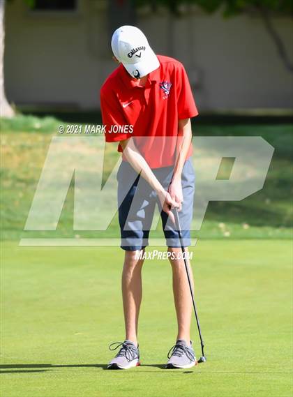 Thumbnail 2 in Metro Invitational  photogallery.