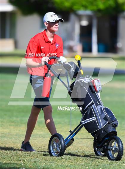 Thumbnail 2 in Metro Invitational  photogallery.