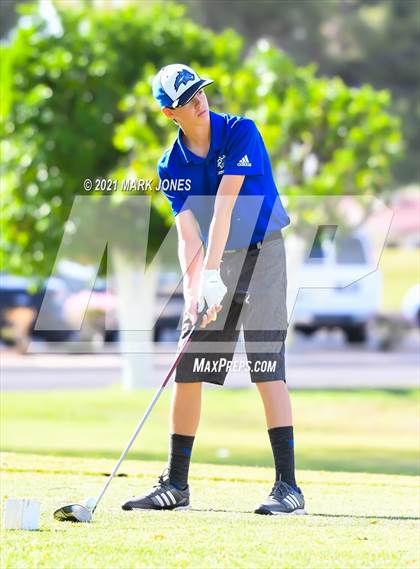 Thumbnail 3 in Metro Invitational  photogallery.