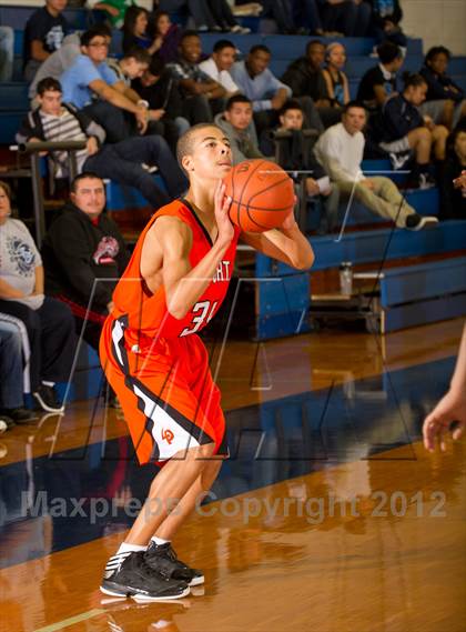Thumbnail 3 in Sam Rayburn vs. La Porte (McDonald's Texas Invitational) photogallery.