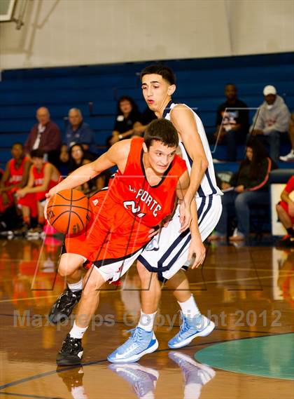 Thumbnail 1 in Sam Rayburn vs. La Porte (McDonald's Texas Invitational) photogallery.