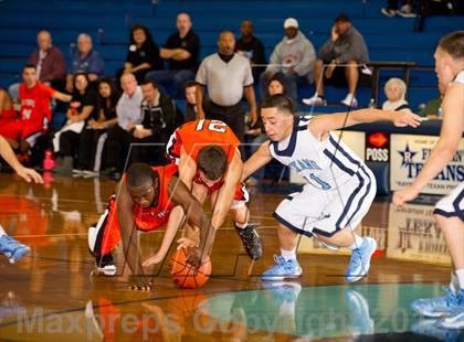 Thumbnail 2 in Sam Rayburn vs. La Porte (McDonald's Texas Invitational) photogallery.