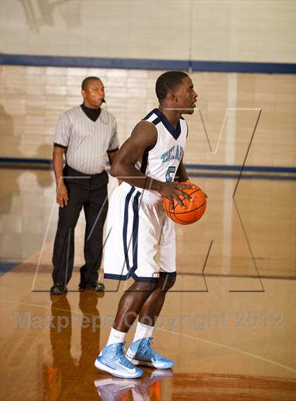 Thumbnail 1 in Sam Rayburn vs. La Porte (McDonald's Texas Invitational) photogallery.