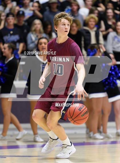 Thumbnail 2 in Herriman vs. Pleasant Grove (UHSAA 6A Quarterfinal) photogallery.