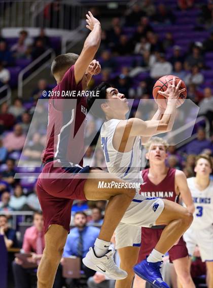 Thumbnail 2 in Herriman vs. Pleasant Grove (UHSAA 6A Quarterfinal) photogallery.