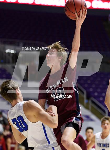 Thumbnail 1 in Herriman vs. Pleasant Grove (UHSAA 6A Quarterfinal) photogallery.