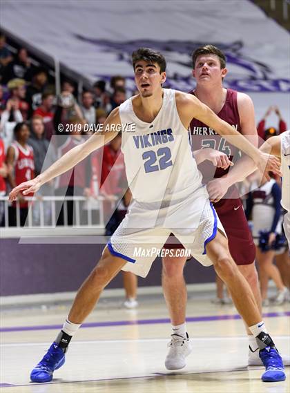 Thumbnail 2 in Herriman vs. Pleasant Grove (UHSAA 6A Quarterfinal) photogallery.