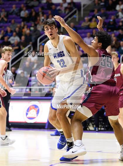 Thumbnail 3 in Herriman vs. Pleasant Grove (UHSAA 6A Quarterfinal) photogallery.