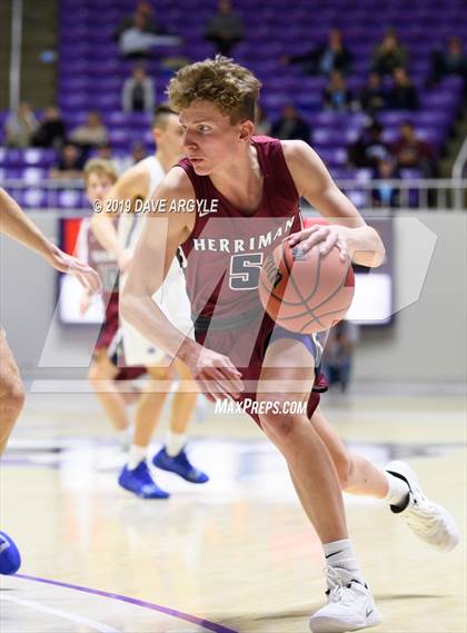 Thumbnail 1 in Herriman vs. Pleasant Grove (UHSAA 6A Quarterfinal) photogallery.