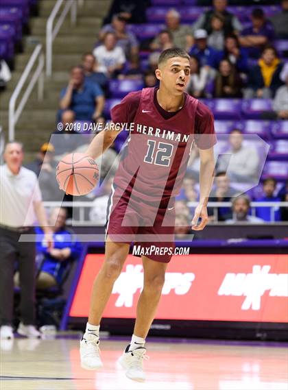 Thumbnail 3 in Herriman vs. Pleasant Grove (UHSAA 6A Quarterfinal) photogallery.