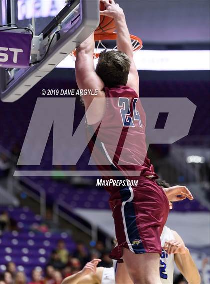 Thumbnail 3 in Herriman vs. Pleasant Grove (UHSAA 6A Quarterfinal) photogallery.