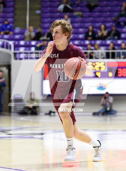 Thumbnail 2 in Herriman vs. Pleasant Grove (UHSAA 6A Quarterfinal) photogallery.