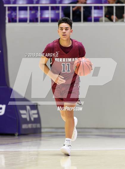 Thumbnail 2 in Herriman vs. Pleasant Grove (UHSAA 6A Quarterfinal) photogallery.