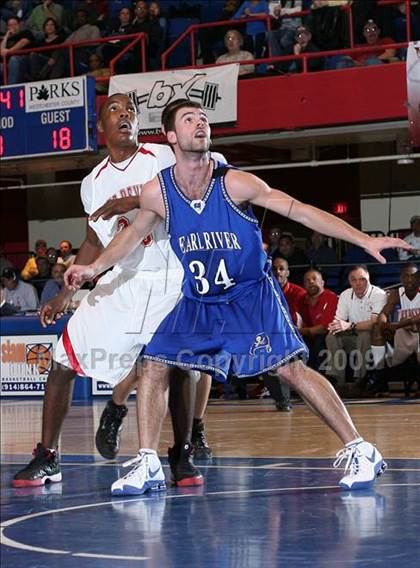 Thumbnail 2 in Peekskill vs Pearl River (Section 1A Semifinal) photogallery.