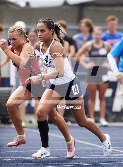 Thumbnail 2 in FHSAA 1A & 3A Finals (1600 Meters) photogallery.