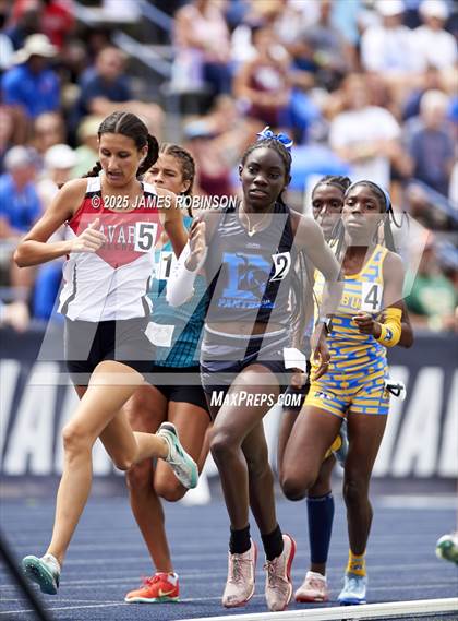 Thumbnail 1 in FHSAA 1A & 3A Finals (1600 Meters) photogallery.