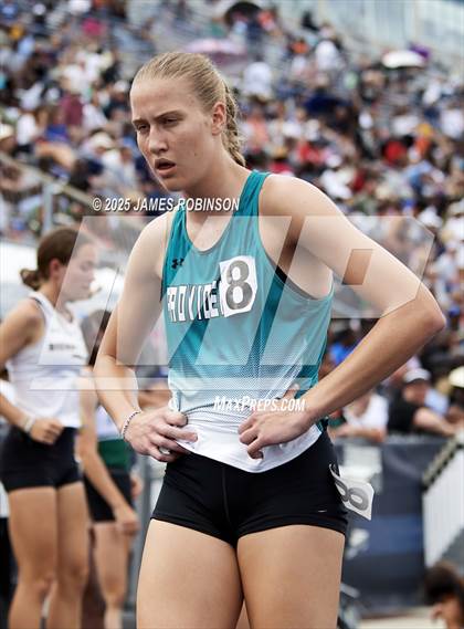 Thumbnail 1 in FHSAA 1A & 3A Finals (1600 Meters) photogallery.