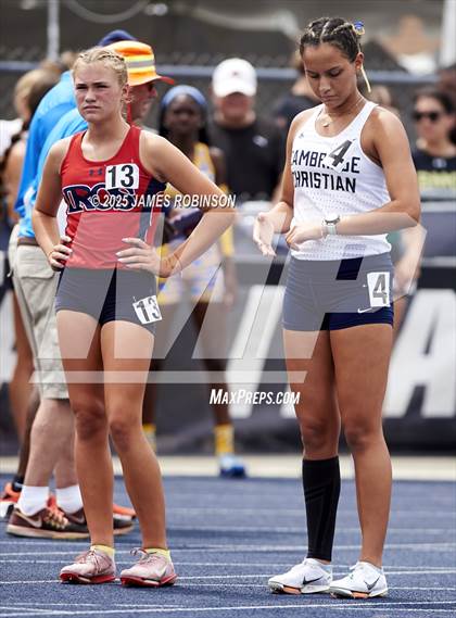 Thumbnail 3 in FHSAA 1A & 3A Finals (1600 Meters) photogallery.