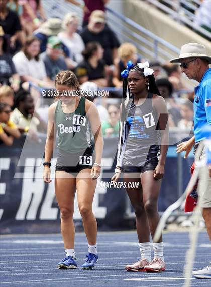 Thumbnail 2 in FHSAA 1A & 3A Finals (1600 Meters) photogallery.