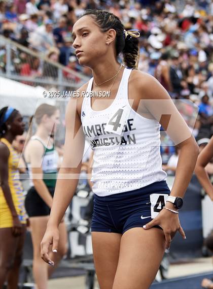 Thumbnail 3 in FHSAA 1A & 3A Finals (1600 Meters) photogallery.