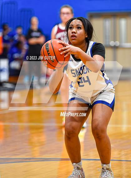 Thumbnail 2 in Snook vs Fayetteville photogallery.