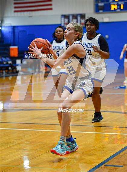 Thumbnail 1 in Snook vs Fayetteville photogallery.