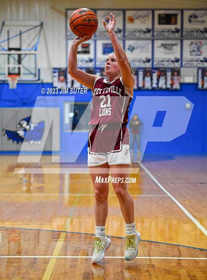 Thumbnail 3 in Snook vs Fayetteville photogallery.