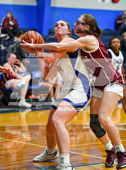 Thumbnail 1 in Snook vs Fayetteville photogallery.