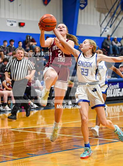 Thumbnail 2 in Snook vs Fayetteville photogallery.