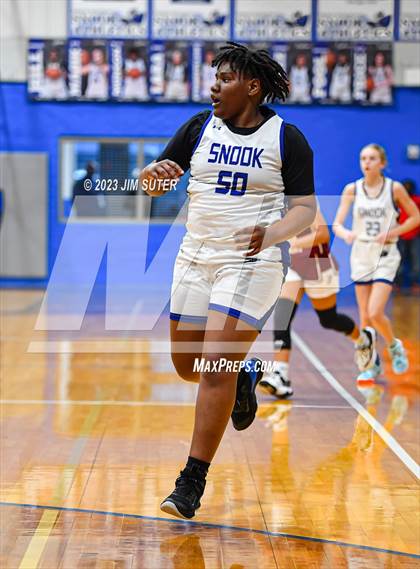 Thumbnail 3 in Snook vs Fayetteville photogallery.